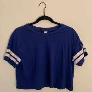 Crop top tee